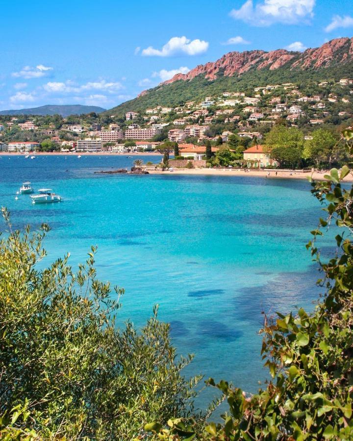 Studio 1 Neuf A 100 M Des Plages Et De La Gare Сен-Рафаэль Экстерьер фото